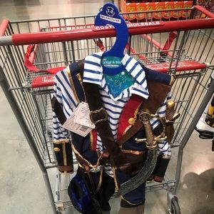 Boys Pirate Costume New With Tags